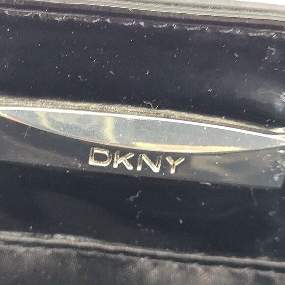 Vtg 90s Y2K Black Patent Leather Logo Quilted Shoulder Tote Bag Purse Trending - Picture 3 of 14